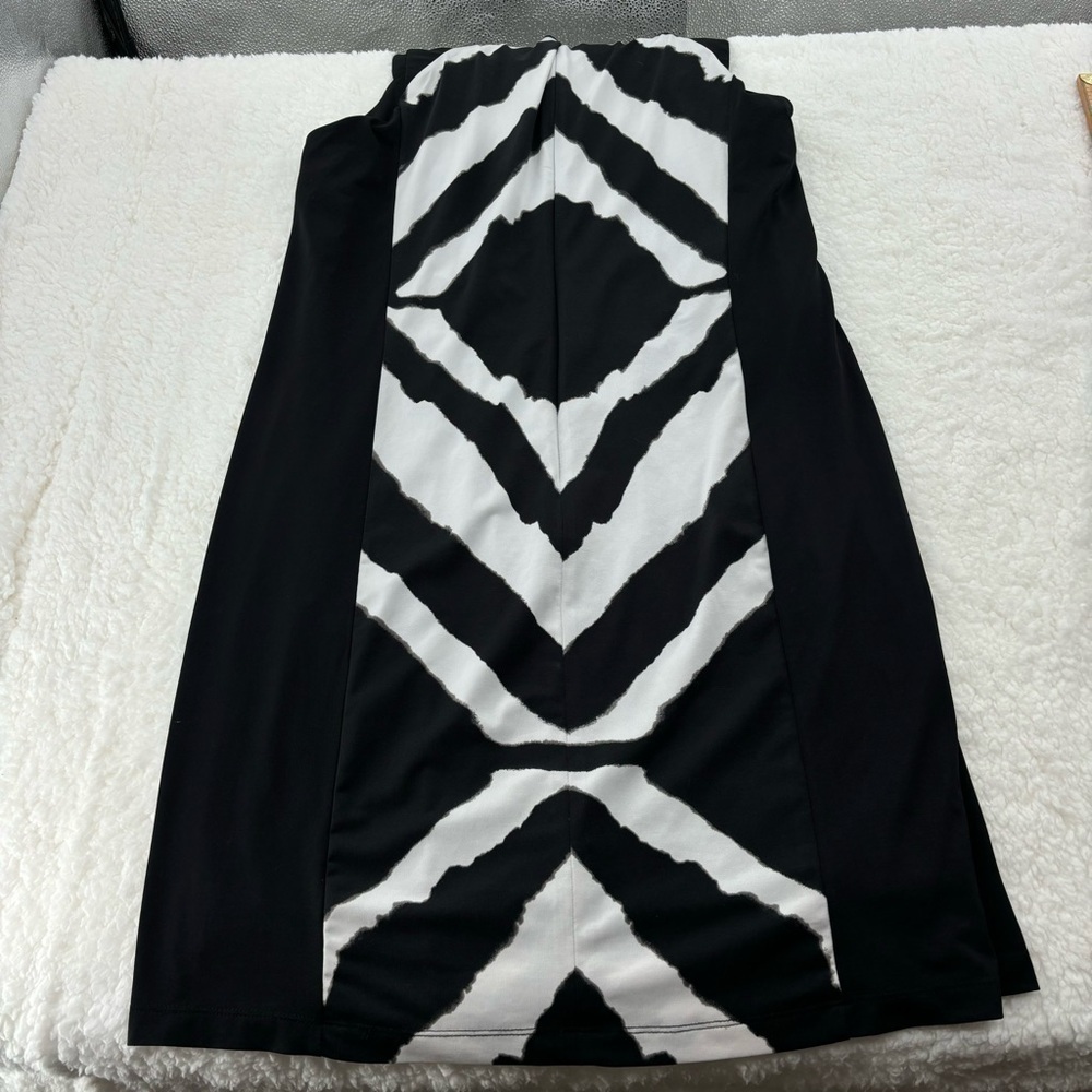 Addition Elle 1X Black Sleeveless Midi Dress with White Geometric Design - Picture 14 of 16